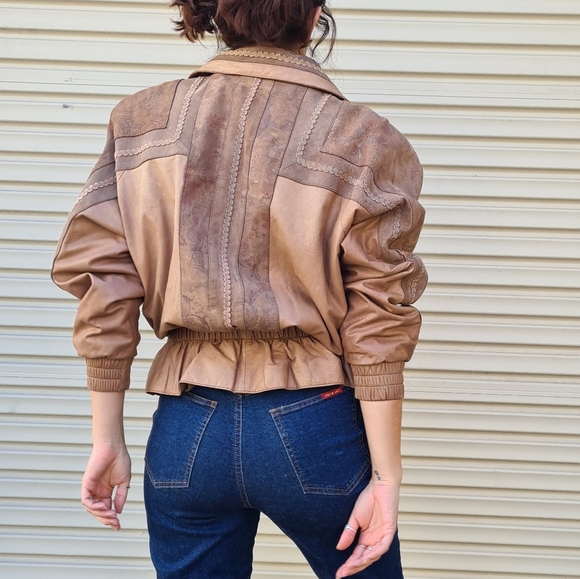 80s VINTAGE LEATHER JACKET Size 8-14 shoulder pads tan floral - Picture 3 of 14